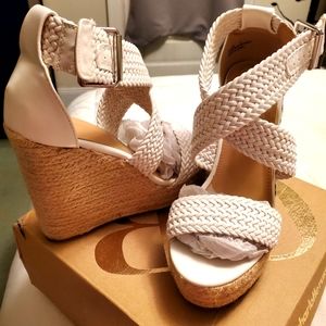 White wedges